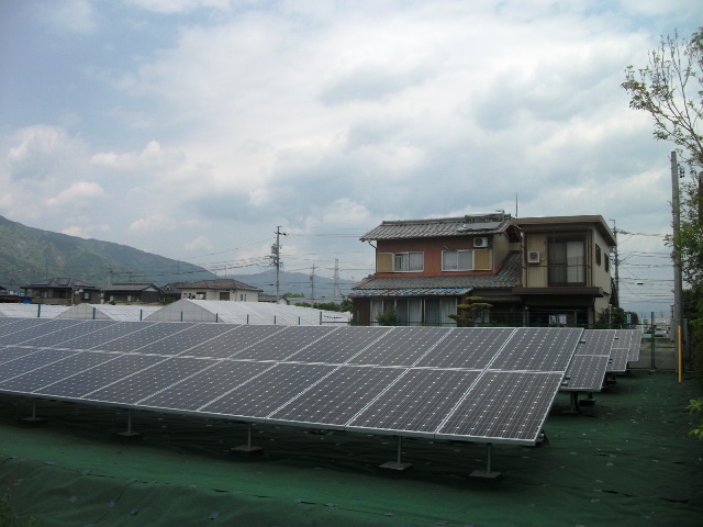 池田町八幡太陽光発電所電気設備工事
